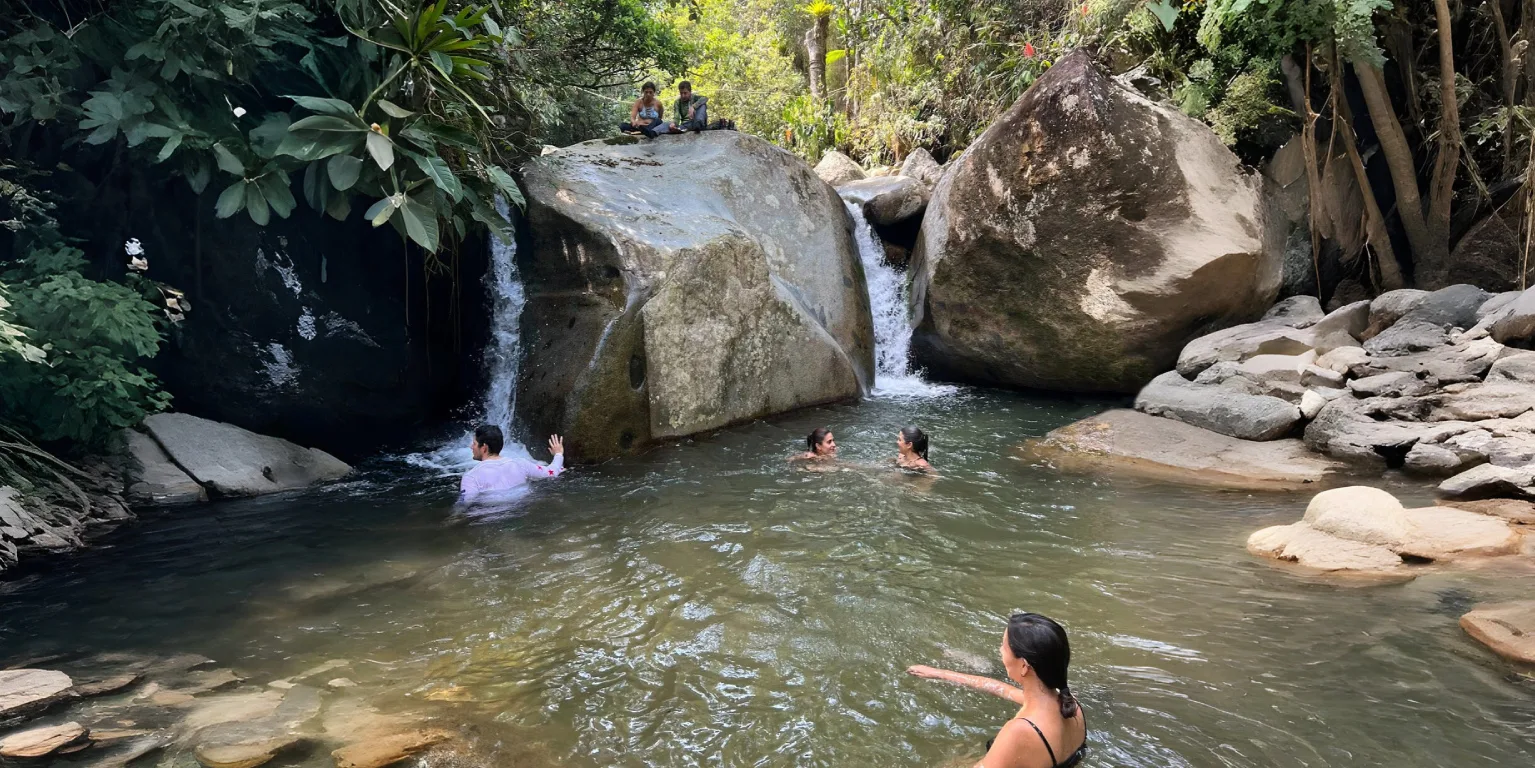 Short hike in the jungle of Guatape 4 pools 1 cascade