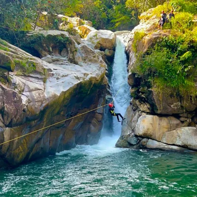 Canyoning (Cañonismo)